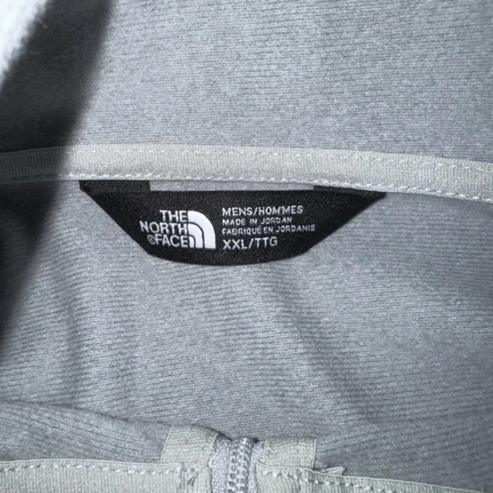 Men's XXL The North Face Gray 1/4 Zip Mock Neck Pullover Long Sleeve Activewear